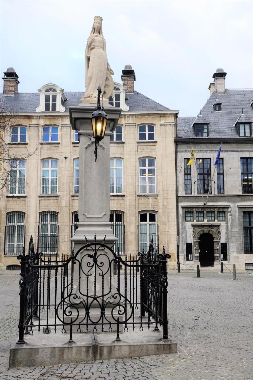 The Roof - Rooftop Appt In Historical Center Antwerp Exterior photo